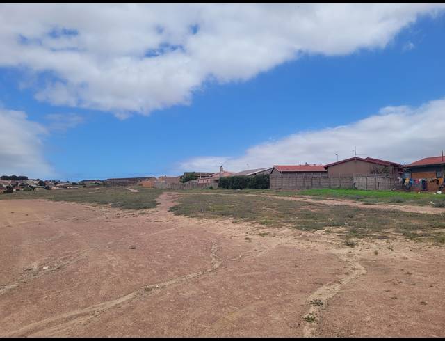 8,063M² VACANT LAND FOR SALE IN LOUWVILLE
